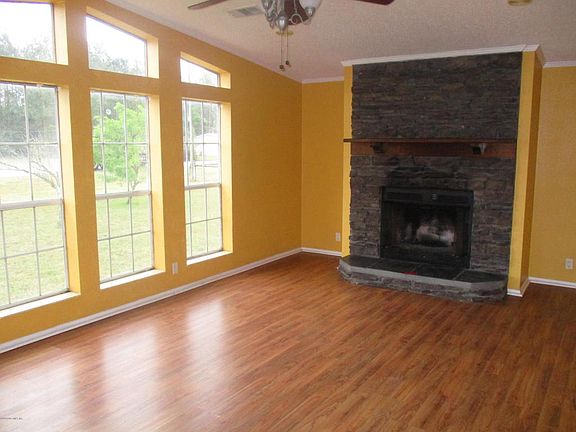3rd image of 2514 Hibiscus Ave