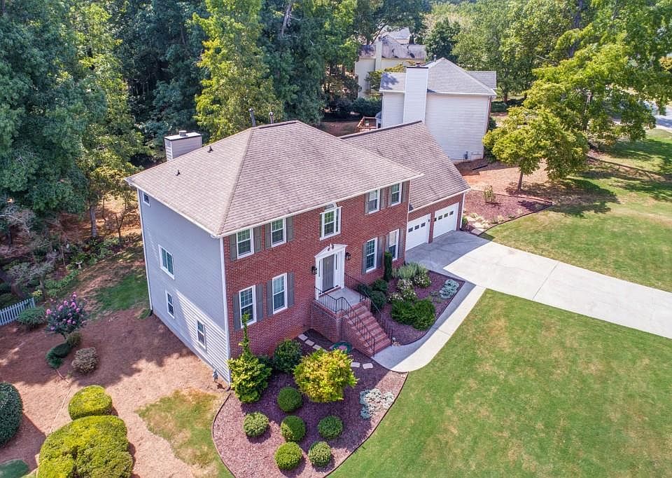 2nd image of 2172 Hartwood Dr NW