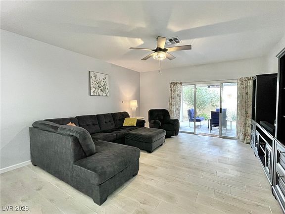 3rd image of 453 Wonderstone Dr