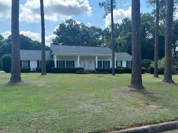 3407 Huntington Pl, Dothan, AL 36303