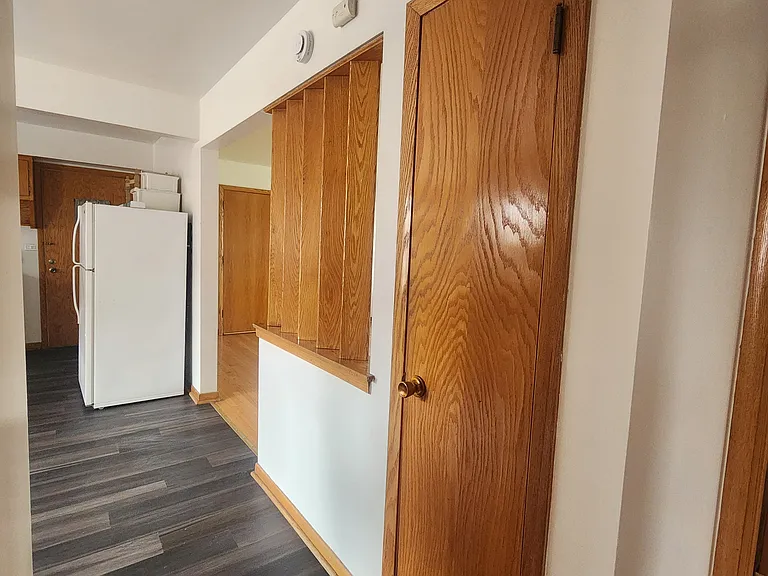 8926 N Wisner St #2 — Photo 12