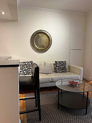 4th image of 405 E 61st St #4E