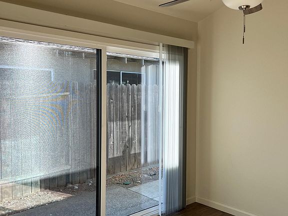 5th image of 9275 Corinthian Cir