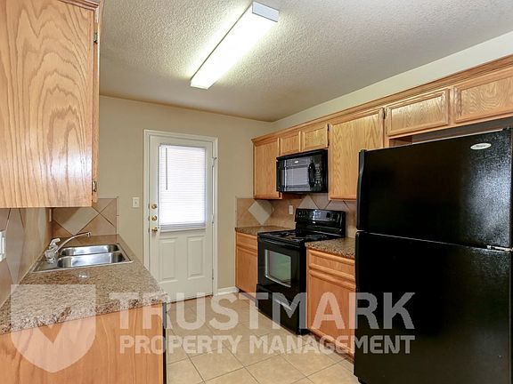 3rd image of 4202 Elms Run Cir Unit 1