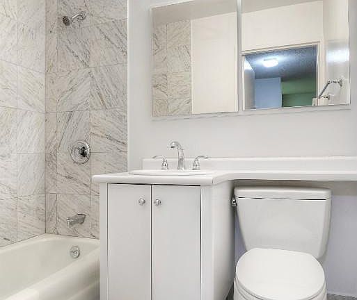 4th image of 300 W 55th St APT 8L