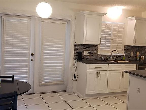 4th image of 1006 Pantheon Dr