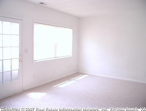 4th image of 819 Biltmore Dr