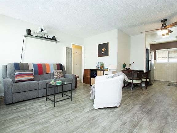 3rd image of 7131 Coldwater Canyon Ave APT 15