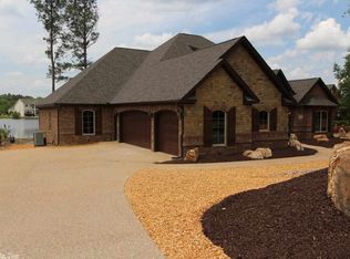 11 Utrera Ln, Hot Springs Village, AR 71909