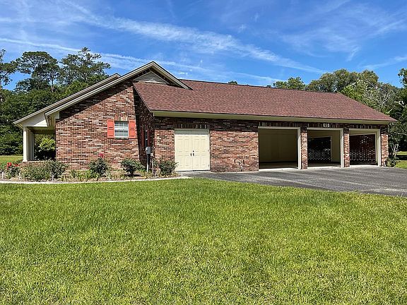 5th image of 65 Pinebrook Dr