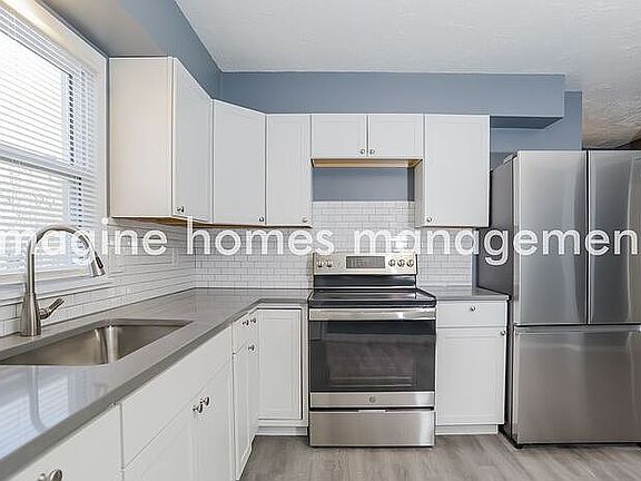 5th image of 1202 E Loula St