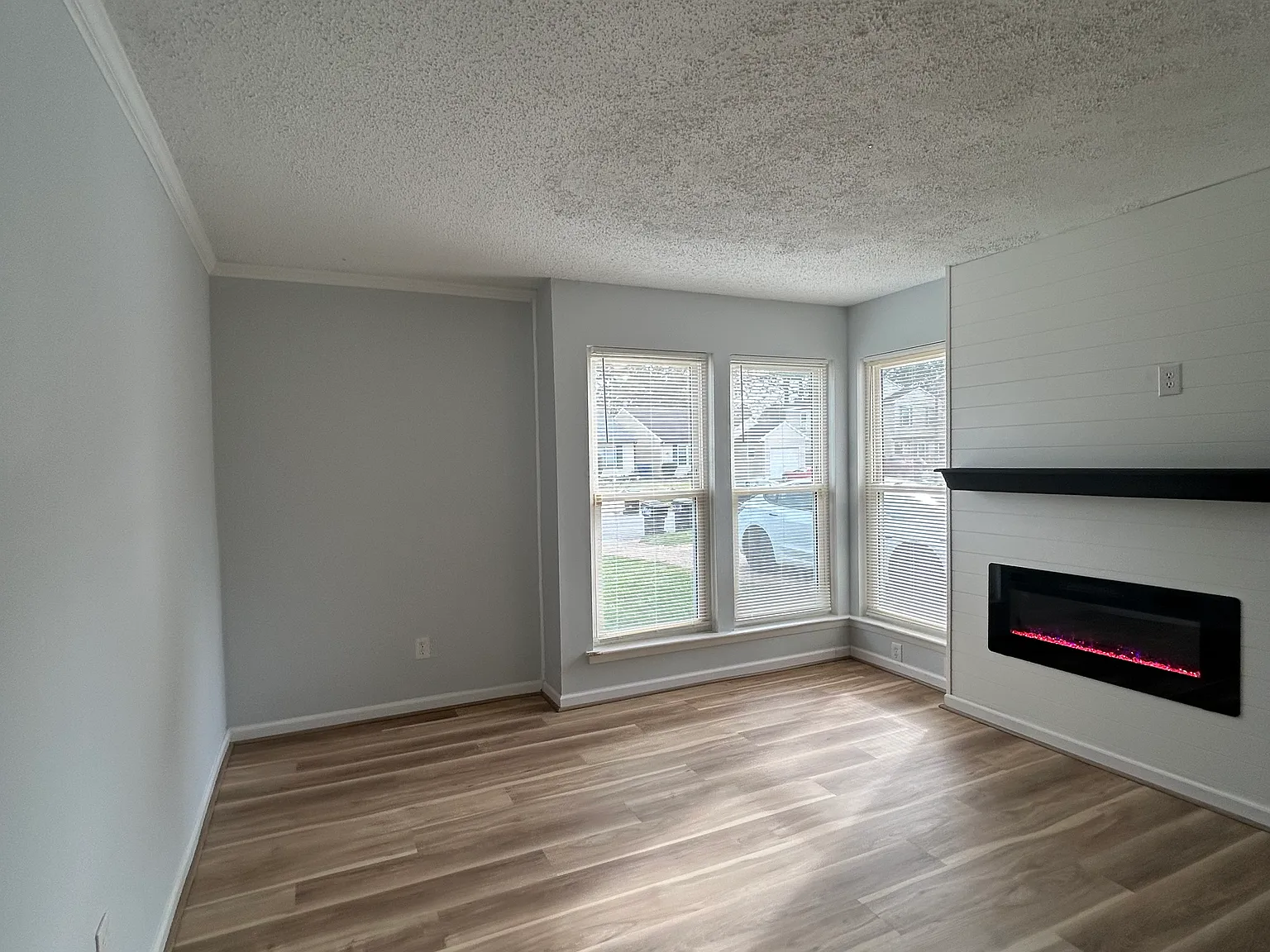 4968 Rugby Rd — Photo 1
