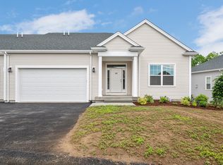 15 Crestwood Cir #47, Whitinsville, MA 01588