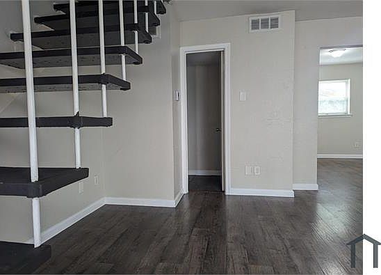 3rd image of 1000 Grigsby Ave APT 210