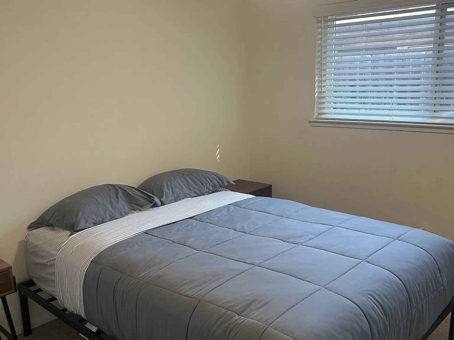 4 bed, 1305 sqft, $2,895 — Photo 3