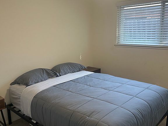 3rd image of 7233 Elder St