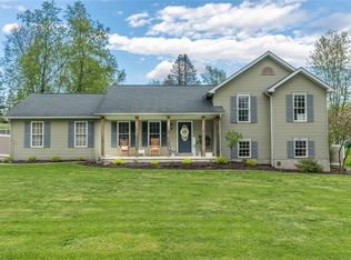 921 Madison Ave, Barberton, OH 44203