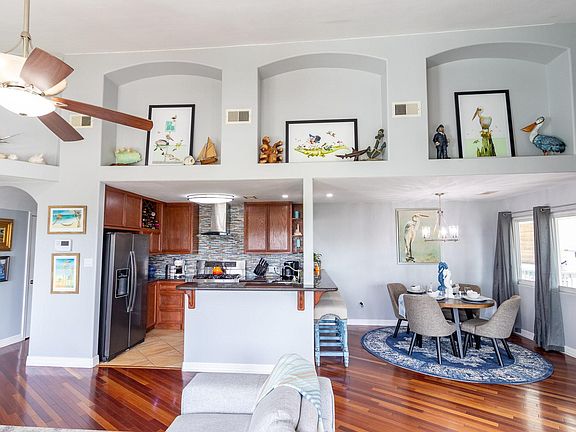 5th image of 2414 Avenue P