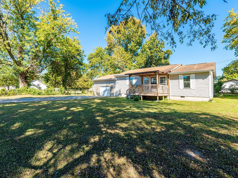 702 Henderson Ave, Rossville, GA 30741 Zillow