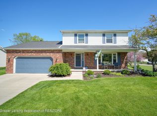 2400 Briarhill Dr, Lansing, MI 48917