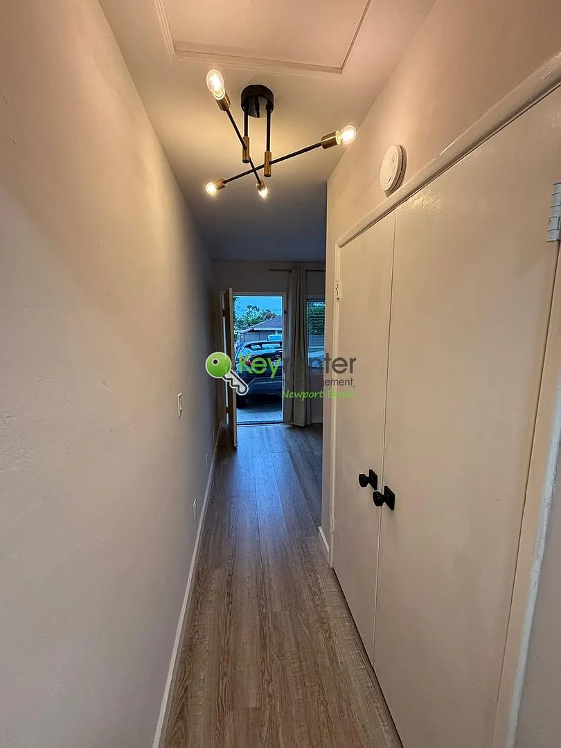 Bright, Cozy & Beachy Studio in San Clemente Walk to Restaurants! — Photo 1