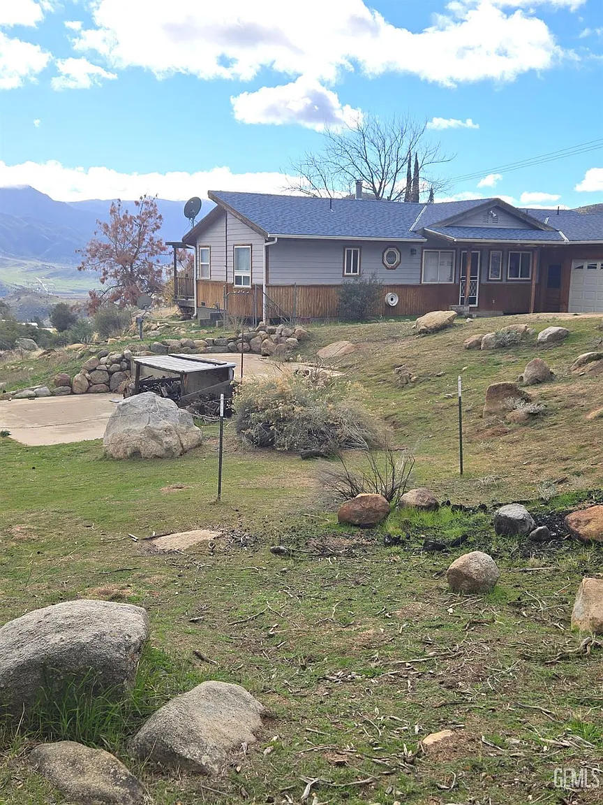 9656 Glacier Gulch Rd photo 1