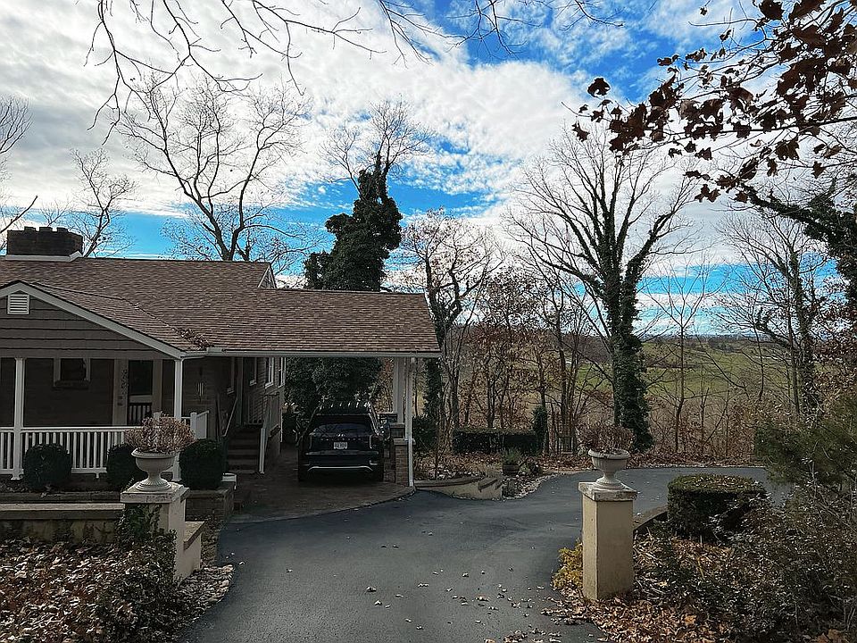 1st image of 1632 Lakeview Dr