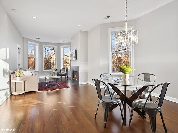 2nd image of 1122 N Winchester Ave #3