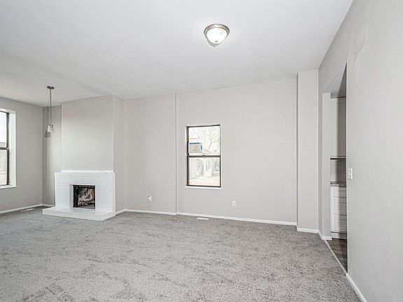 4th image of 1524 Deer St