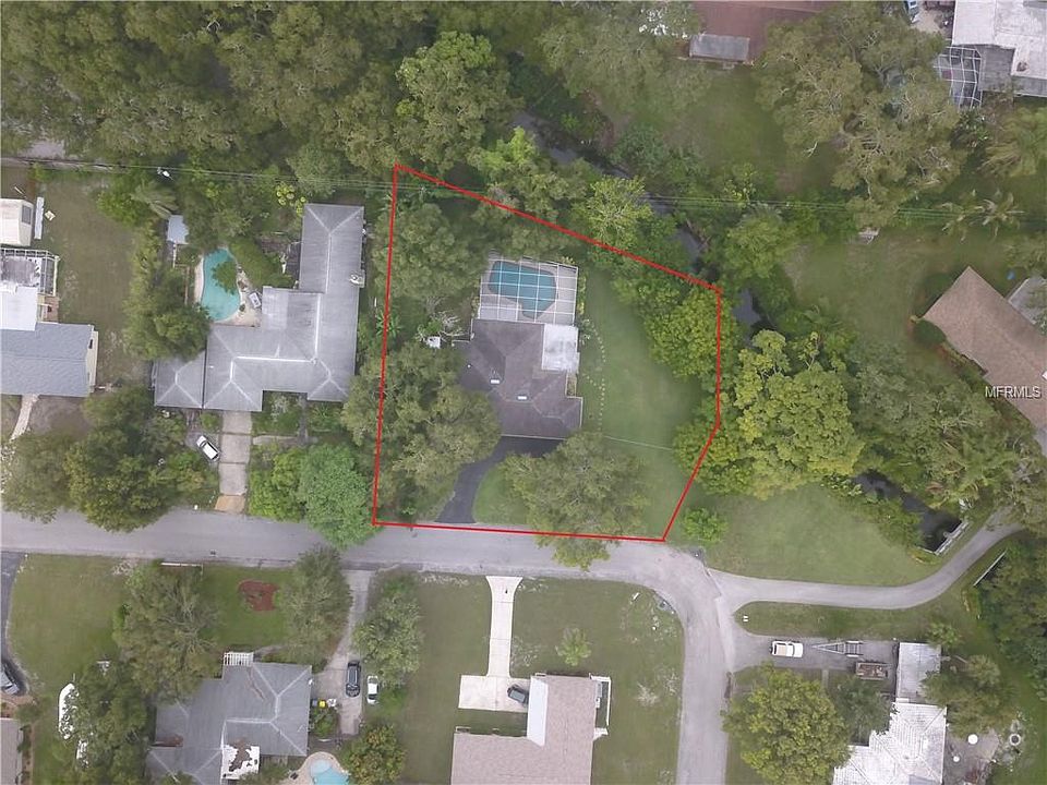 1st image of 1525 Oakadia Dr E