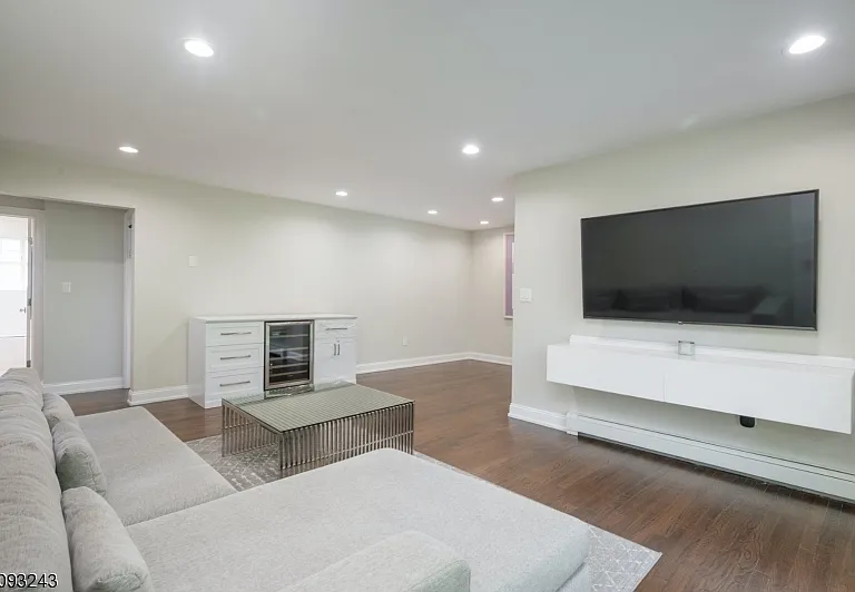 320 Morristown Town — Photo 5