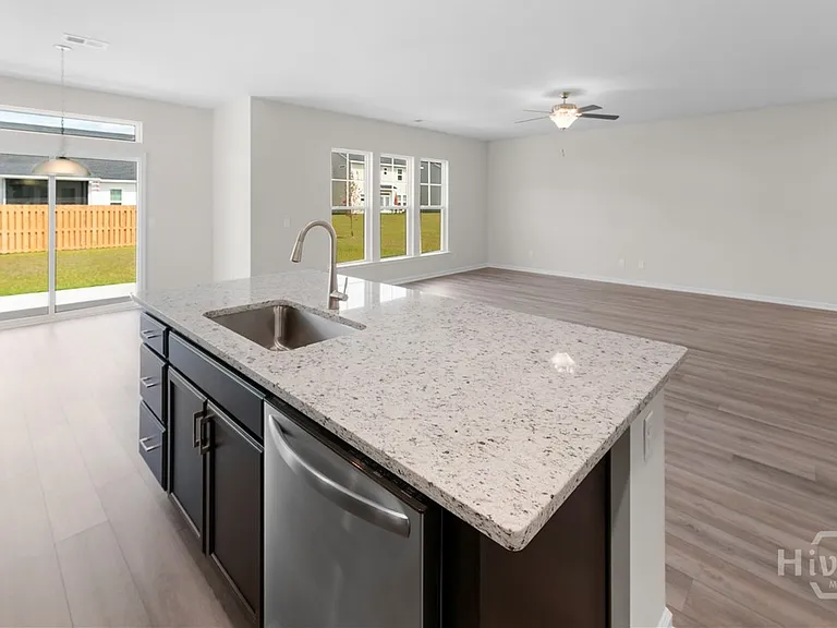 116 Peabody St — Photo 11
