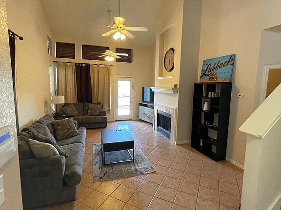 3rd image of 10005 Castlewood Dr