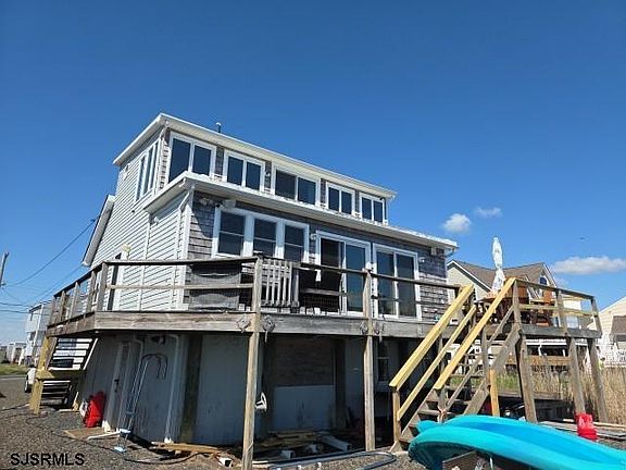 5th image of 330 Dock Rd