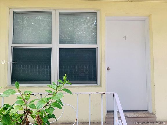 3rd image of 1515 West Ave APT 4