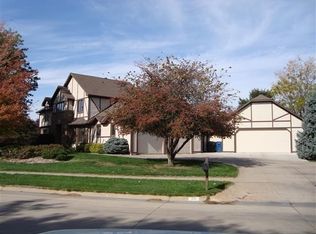 20 Kings Ct, Kearney, NE 68845