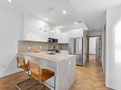 392 1st St APT 2, Jersey City, NJ, 07302