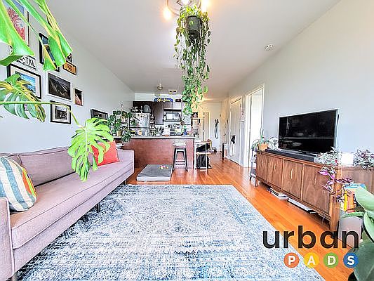 2nd image of 808 Myrtle Ave #5E