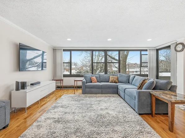 7-15 162nd St APT 4D, Queens, NY 11357