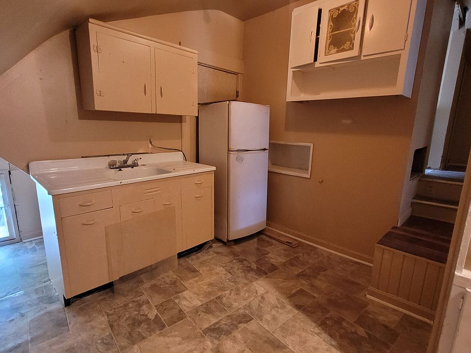 2nd image of 91 S Adolph St #4