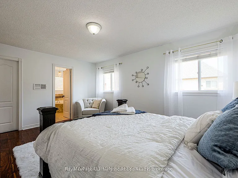 269 Treasure Rd E #UPPER — Photo 9