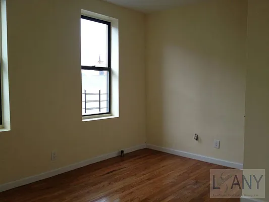 Rented by LandSeair Real Estate Group | media 16