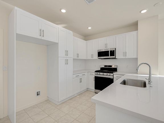 4th image of 3661 Allston Paseo #7