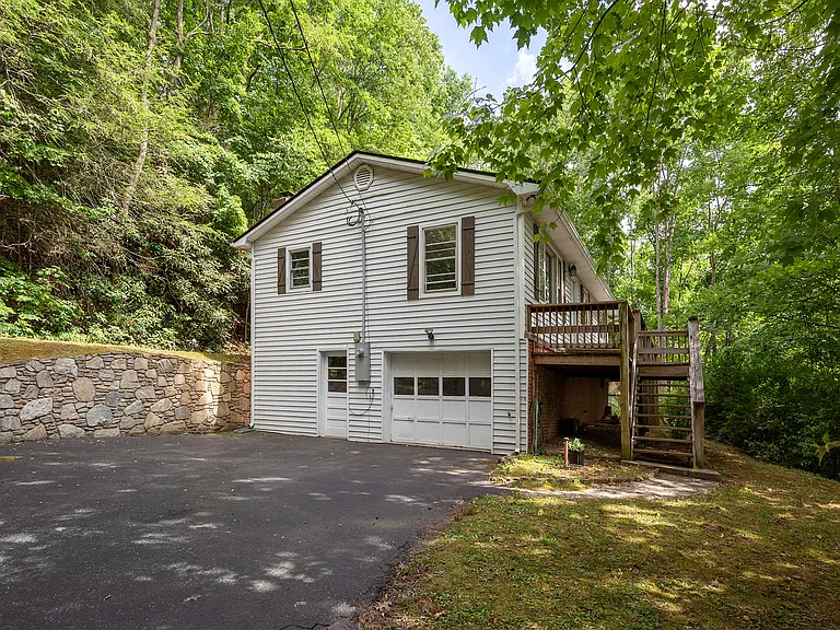 23 Walker Cove Rd — Photo 15