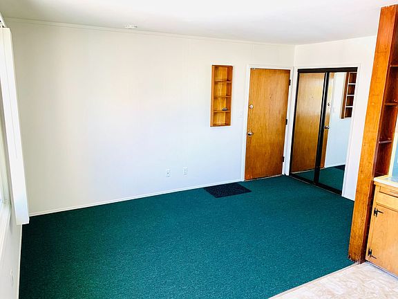 3rd image of 845-47 Jamaica Court Bayside Lane Ln #3262-64.5-3266.5