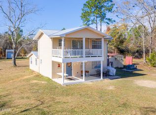 1396 Foxworth Rd, Chipley, FL 32428