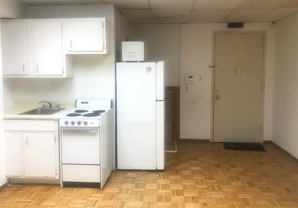1st image of 408 8th Ave #202A