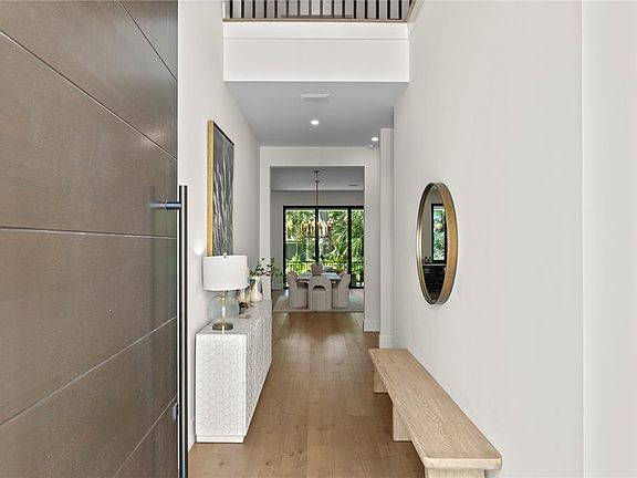 4th image of 403 S BARBARA LANE