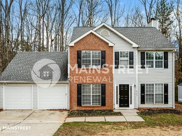 6756 Hiddenlake Dr, Rex, GA 30273