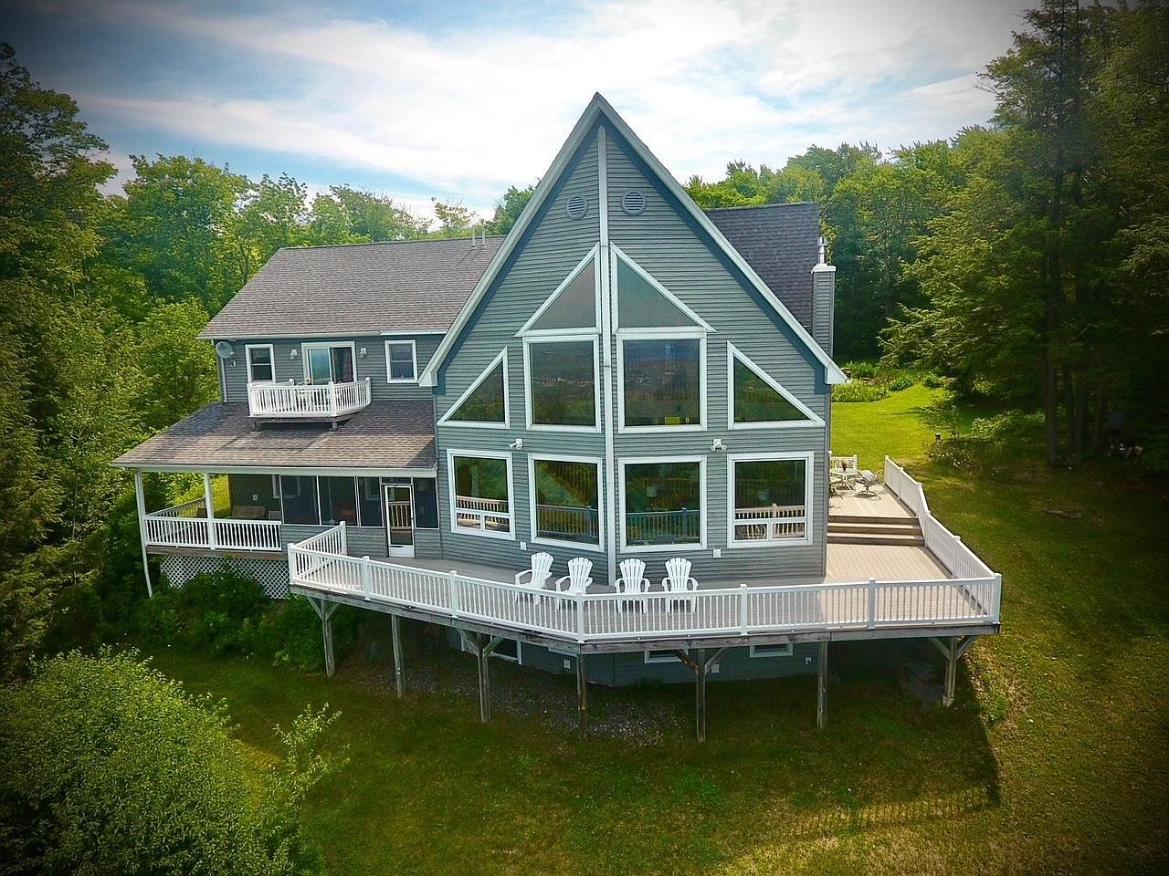 3 Hillcrest Heights, Saint Albans, VT 05478 Zillow